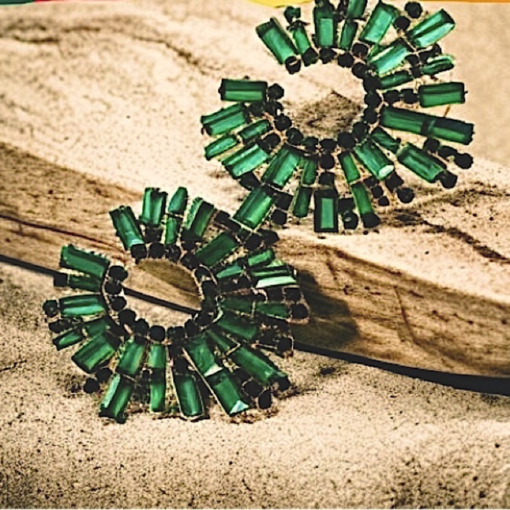 *LAST PAIR* Gold Green rhinestone decor earrings - Picture 2 of 5